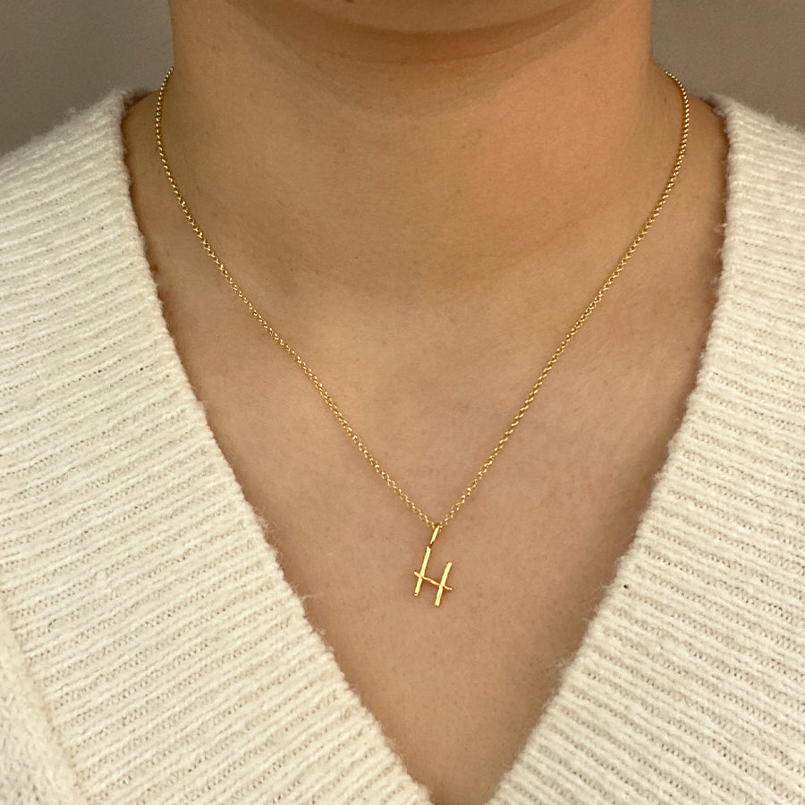 Collar Celine de Plata 925 con Inicial Grabada