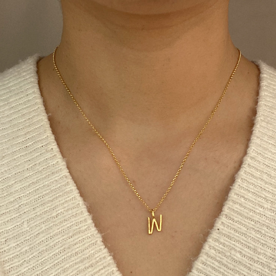 Collar Celine de Plata 925 con Inicial Grabada