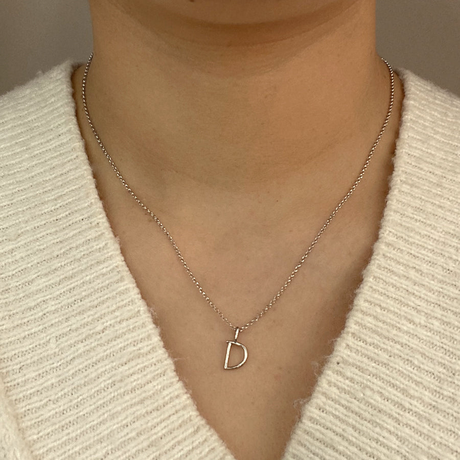 Collar Celine de Plata 925 con Inicial Grabada