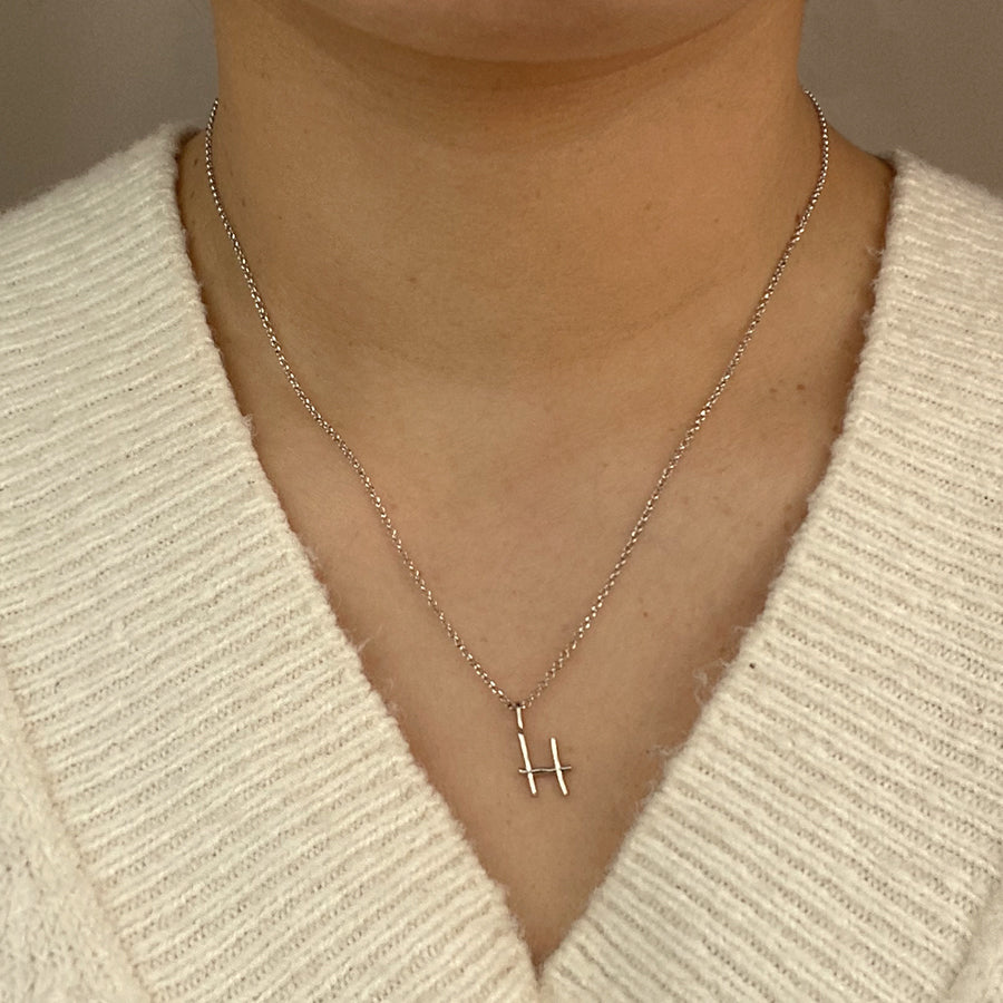Collar Celine de Plata 925 con Inicial Grabada