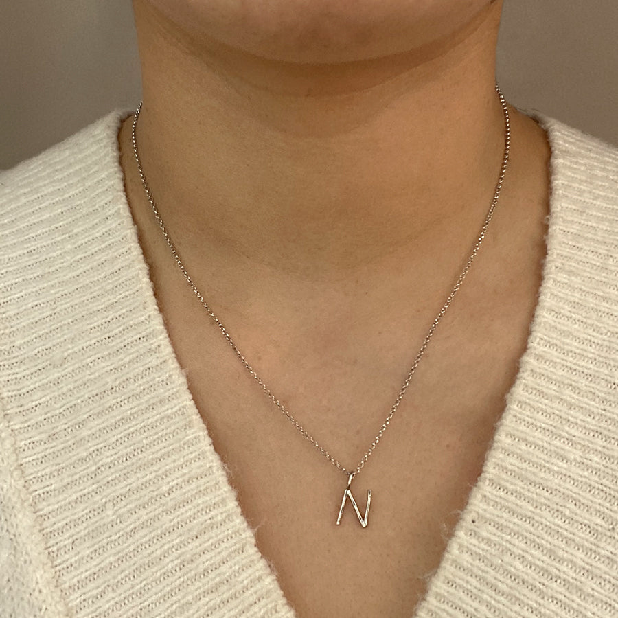 Collar Celine de Plata 925 con Inicial Grabada