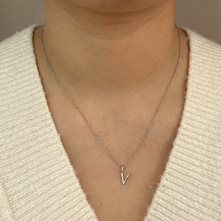 Collar Celine de Plata 925 con Inicial Grabada