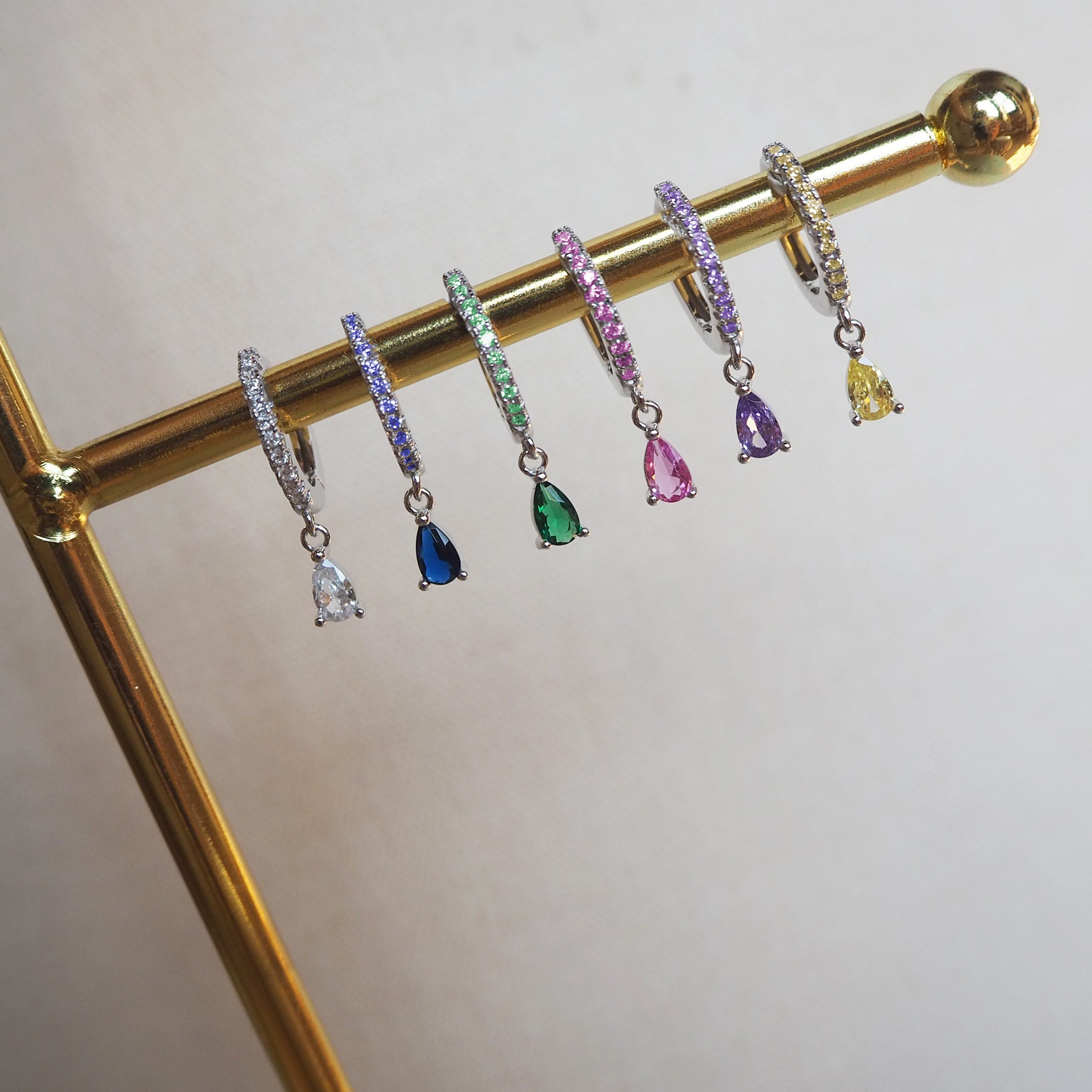 Pendientes aros mini con lágrima zafiro Plata