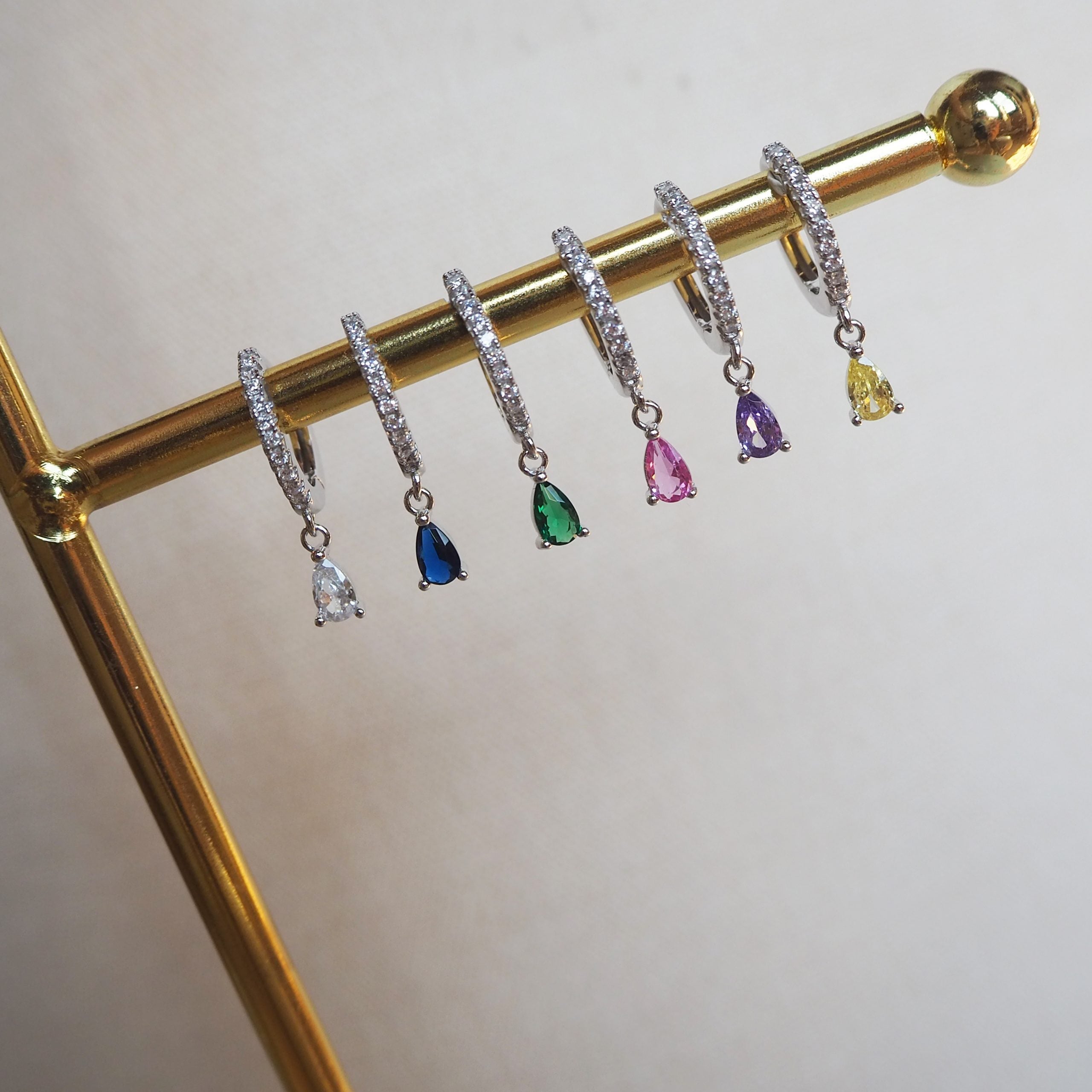 Pendientes aros mini con lágrima lima Plata