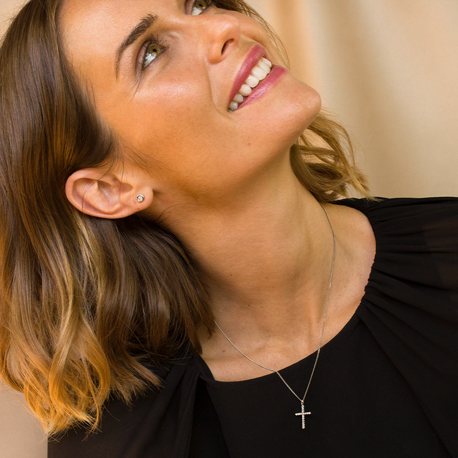 Cadena y Colgante Cruz Diamantes 0.20ct.