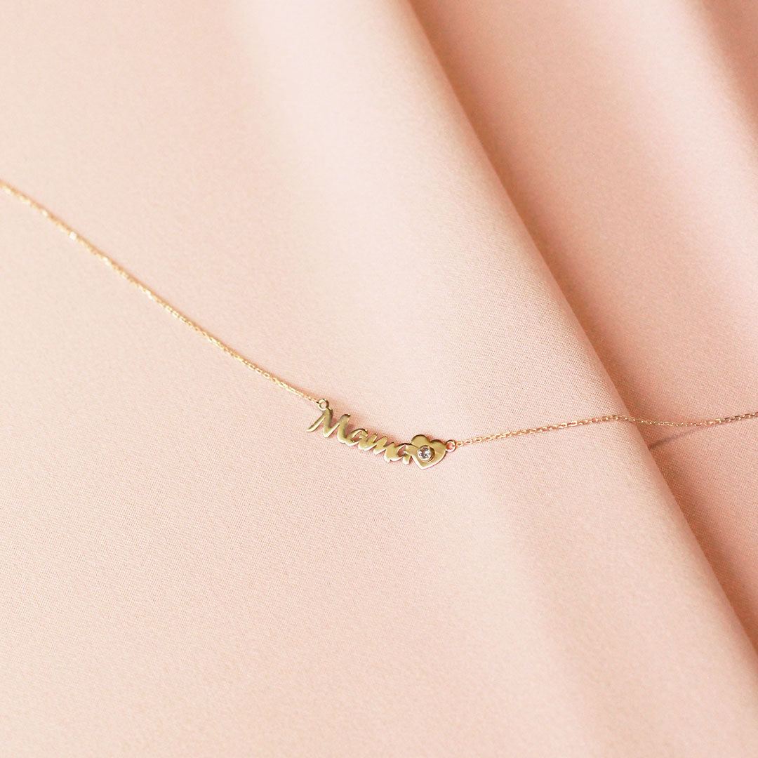 Collar Mamá Corazón de Oro con Nombre Grabado