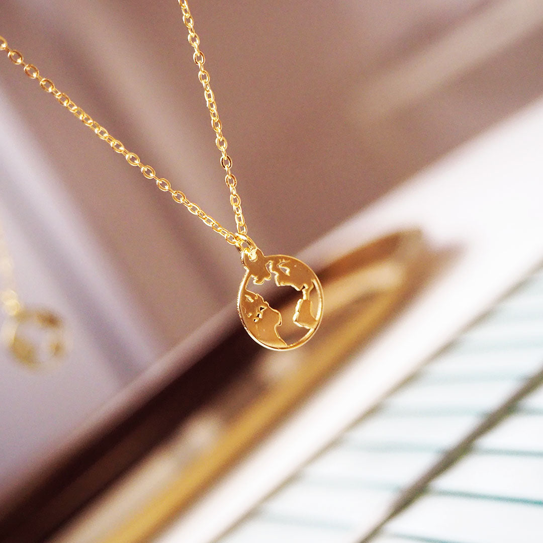 Collar Wanderlust Globe de Plata 925