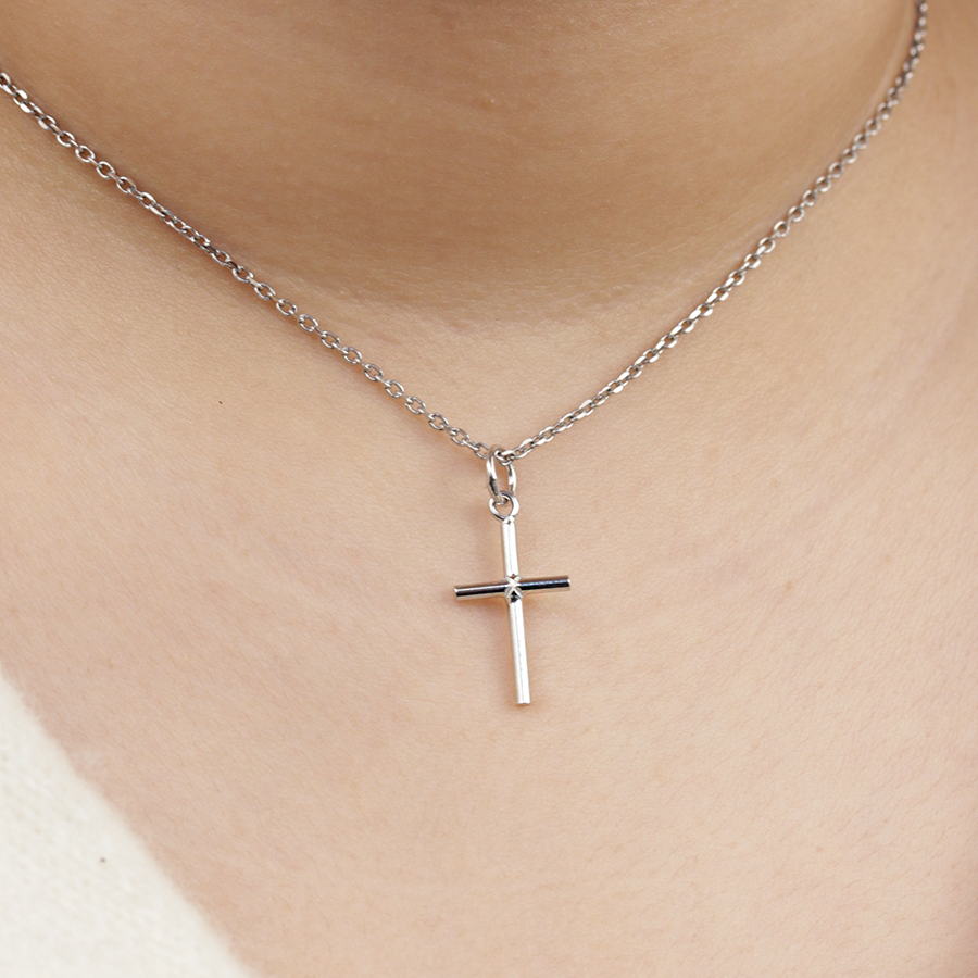 Cadena y Colgante Cruz tubo lisa pequeña