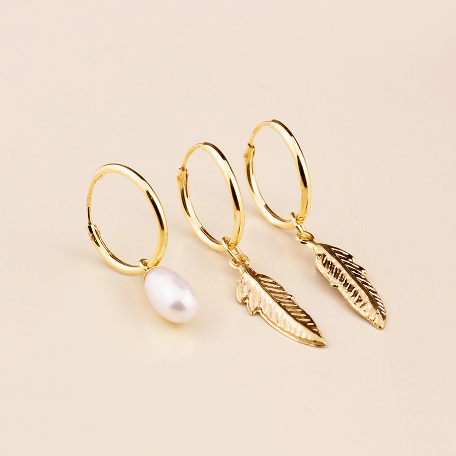 Pendientes de Oro 9K con Pluma Grabada