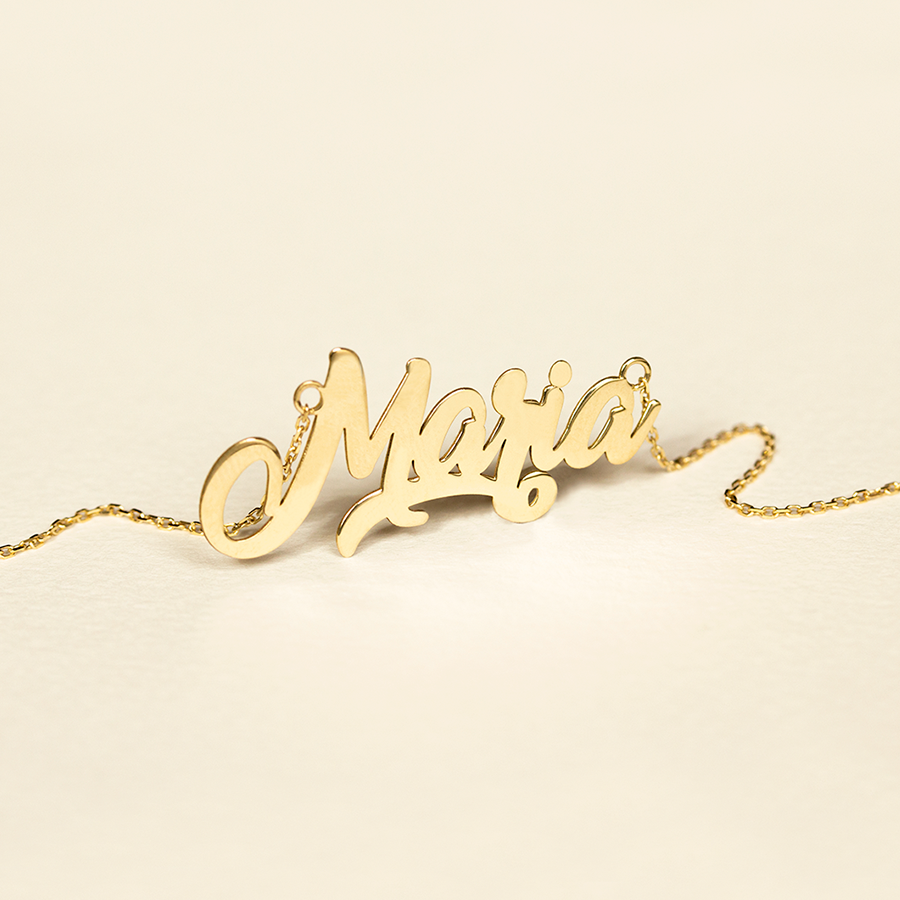 Collar Estilo Carrie de Oro 9K/18K con Nombre Grabado