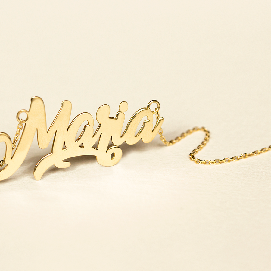 Collar Estilo Carrie de Plata 925 con Nombre Grabado