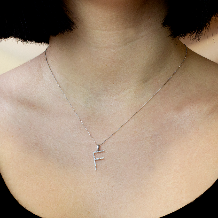Collar con inicial XL diamante y oro