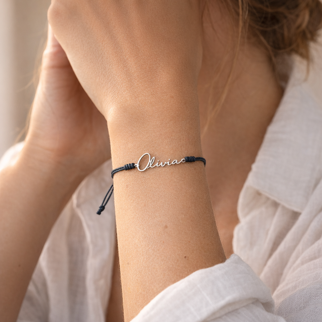Pulsera Macramé de Plata 925 con Nombre Grabado - joya puesta | Customima