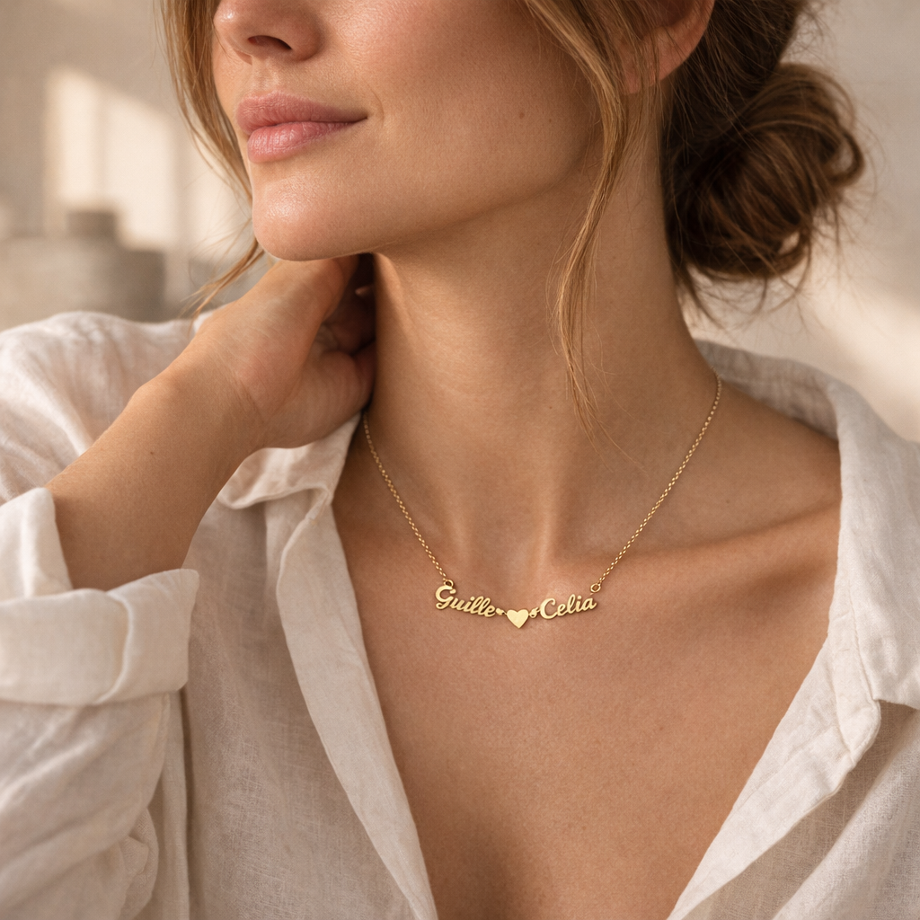 Collar Corazón de Oro con Nombre Grabado - joya puesta | Customima