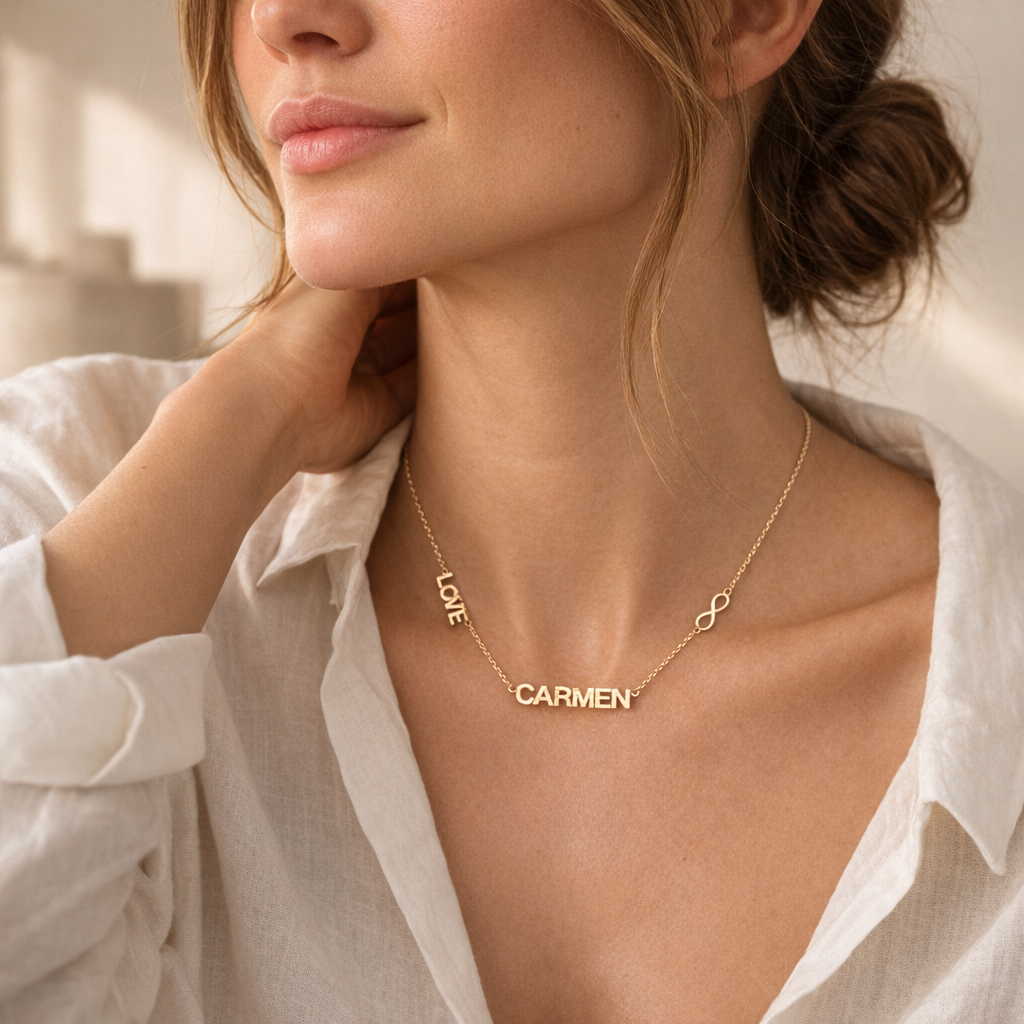 Collar Love Infinito de Oro 9K con Nombre Grabado - joya puesta | Customima