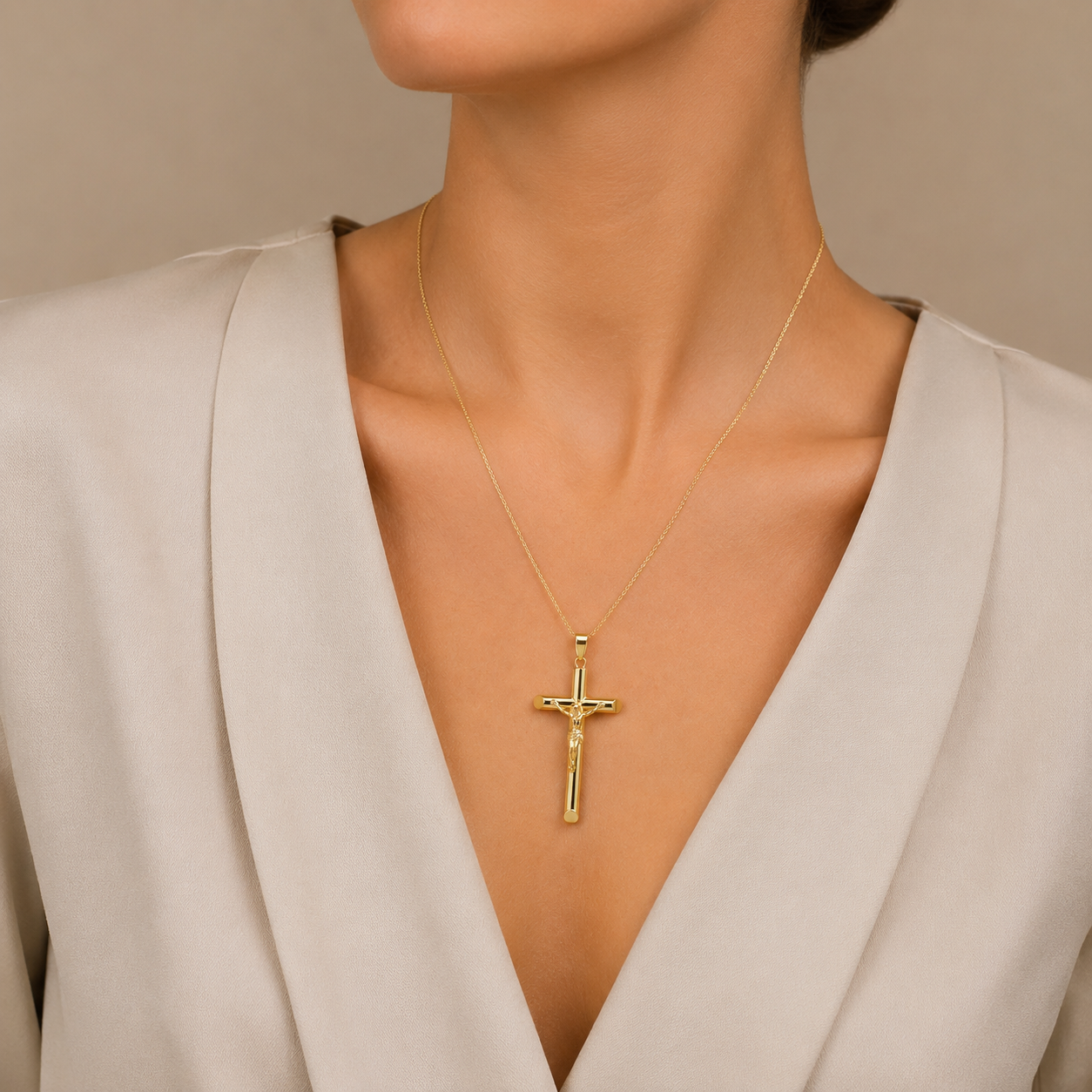 Colgante Cruz Cristo de Oro 9K Personalizado