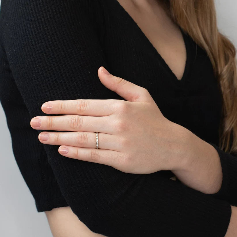 Anillo Alianza Circonitas Oro