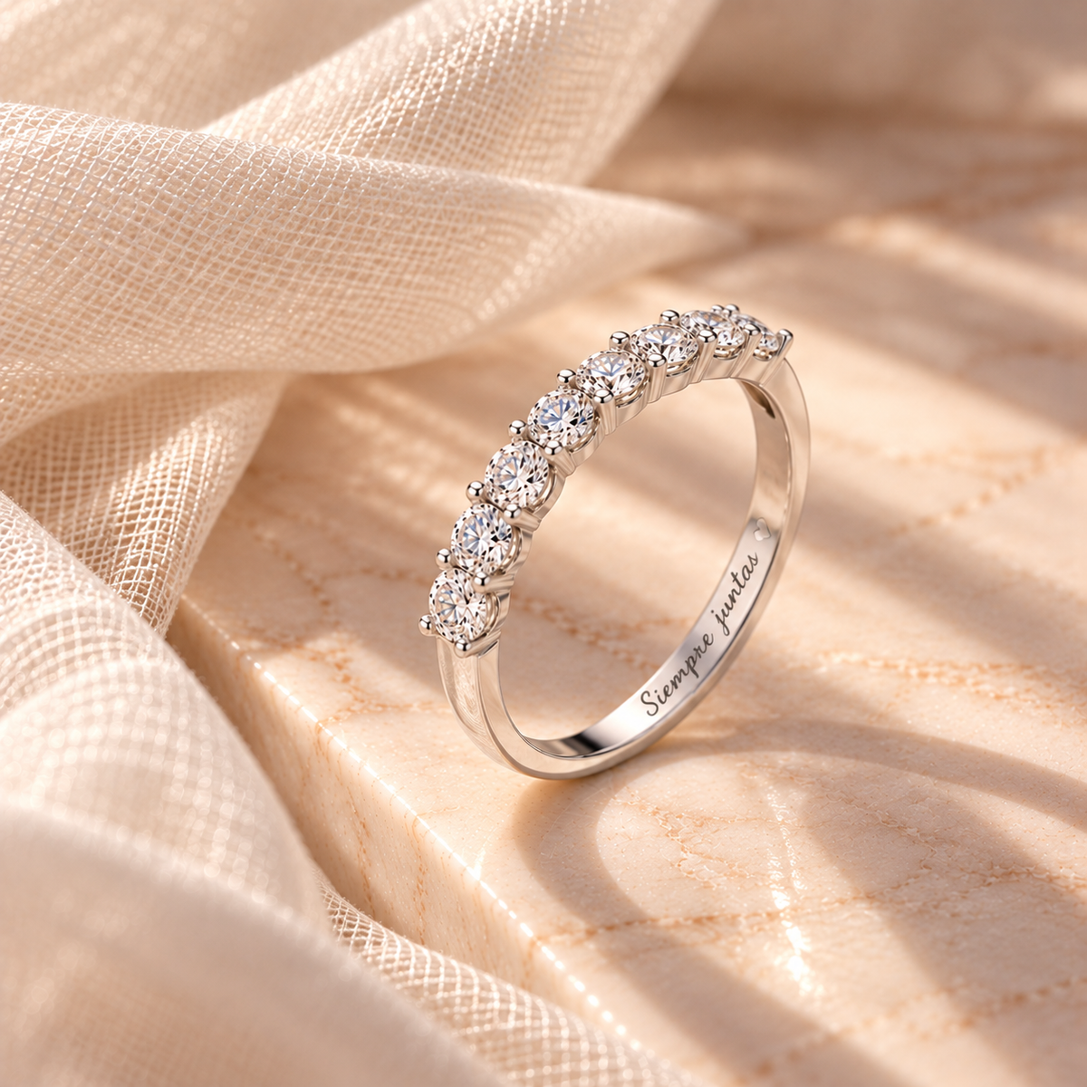 Anillo Media Alianza de Plata 925 con Moissanita