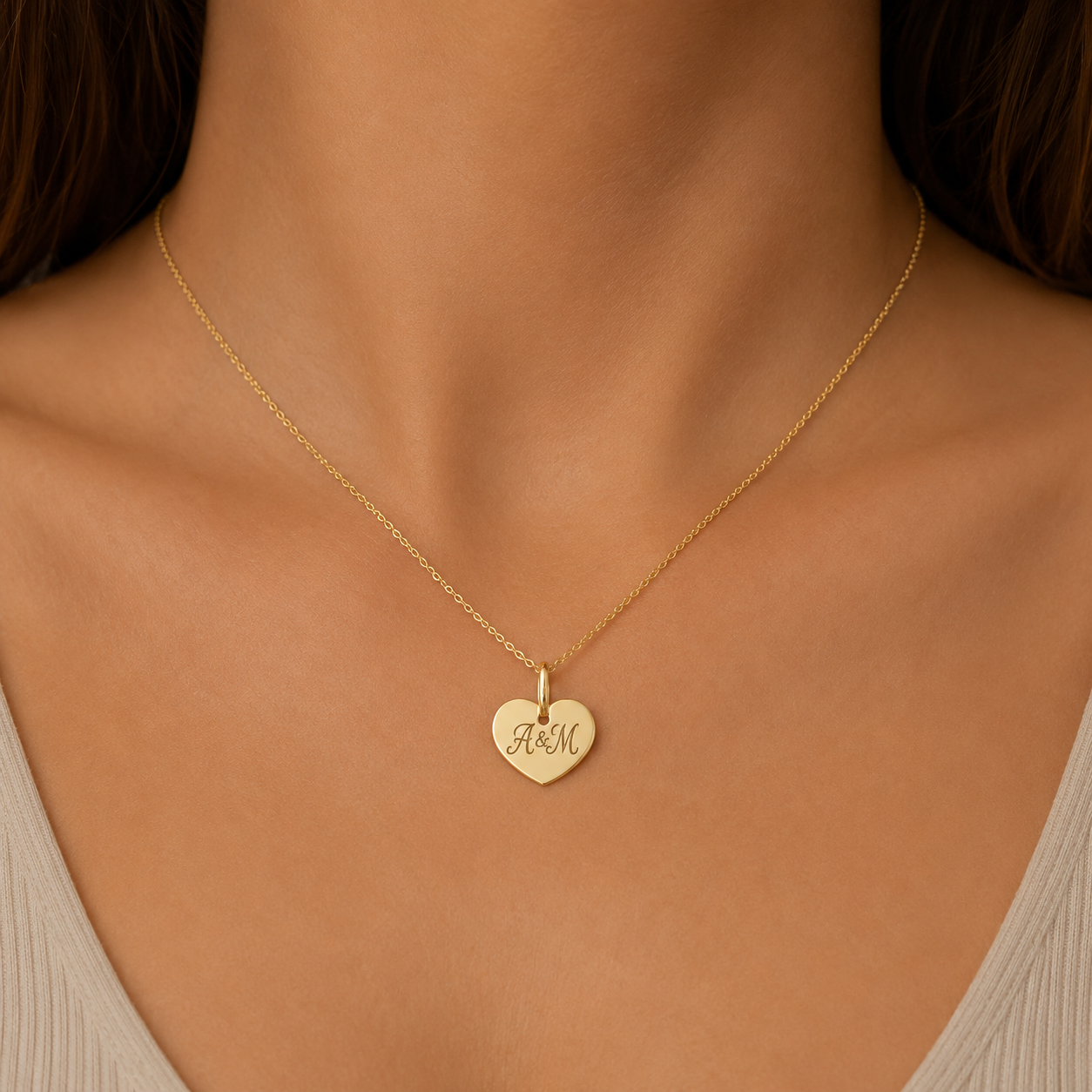 Placa Corazón de Oro 9K con Nombre y Fecha Grabados