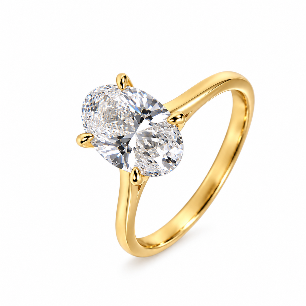 Anillo de Oro 9K con Diamante Oval Creado