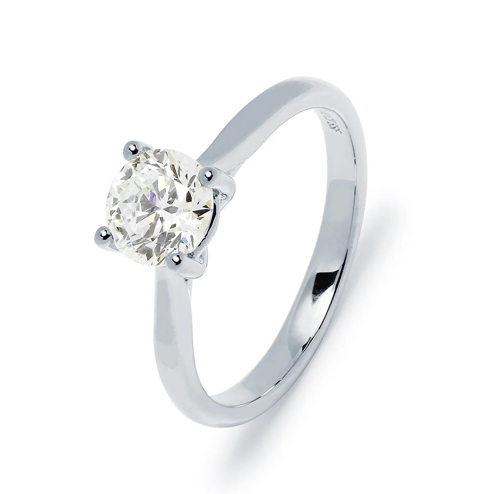 Anillo Solitario de Oro 9K Personalizado para Mujer