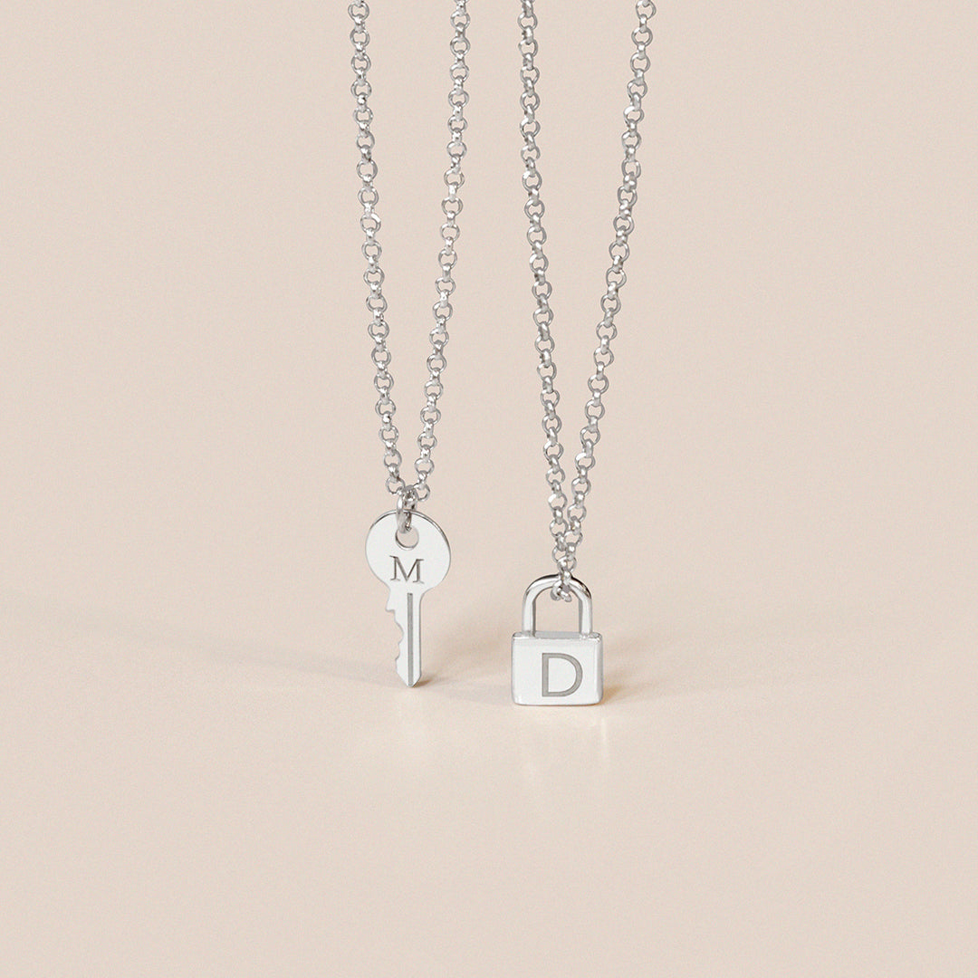 Collar con inicial Llave