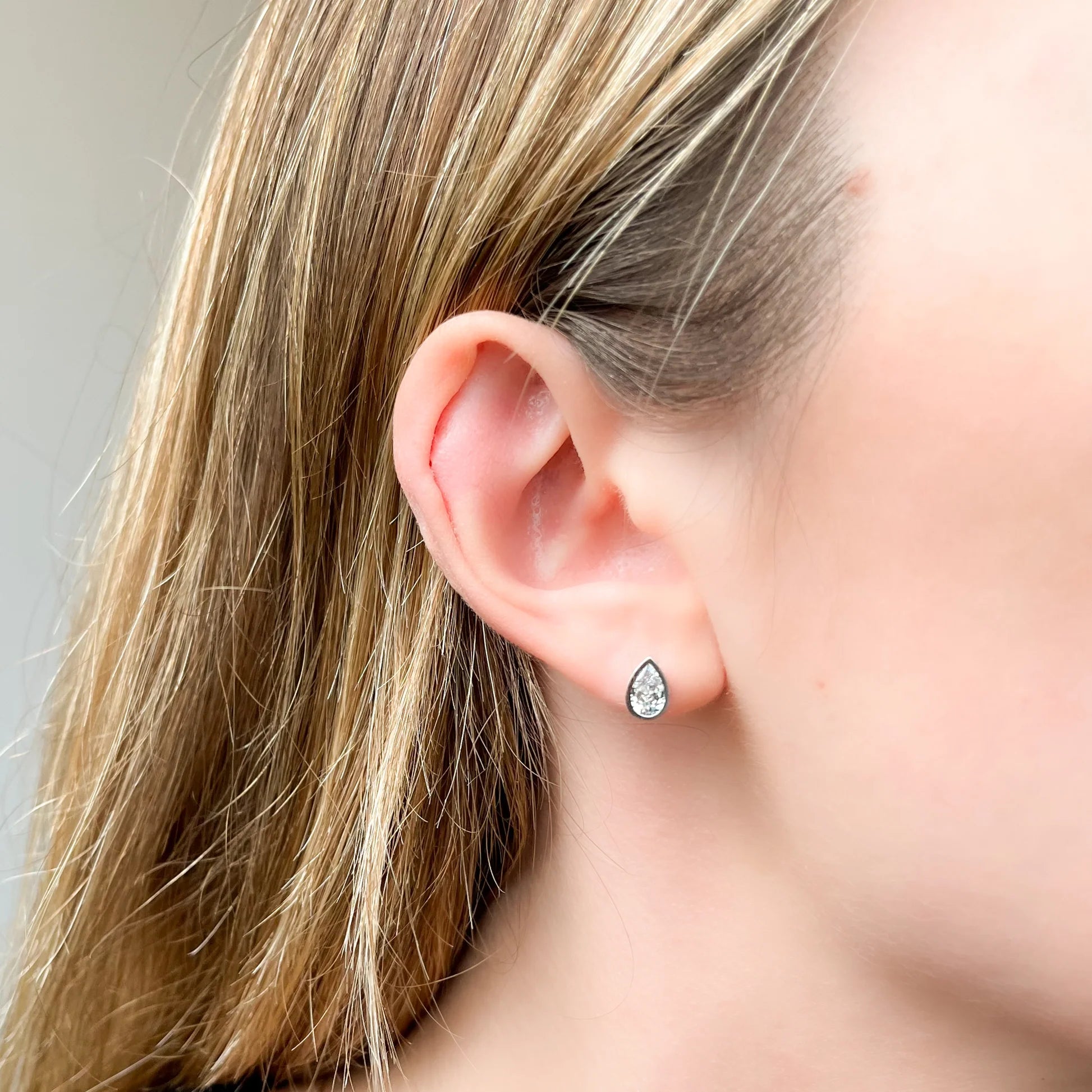 Pendientes Lágrima con Circonitas Oro