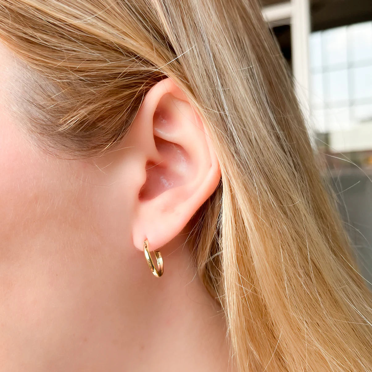 Pendientes Aro Media Caña de Oro 18K