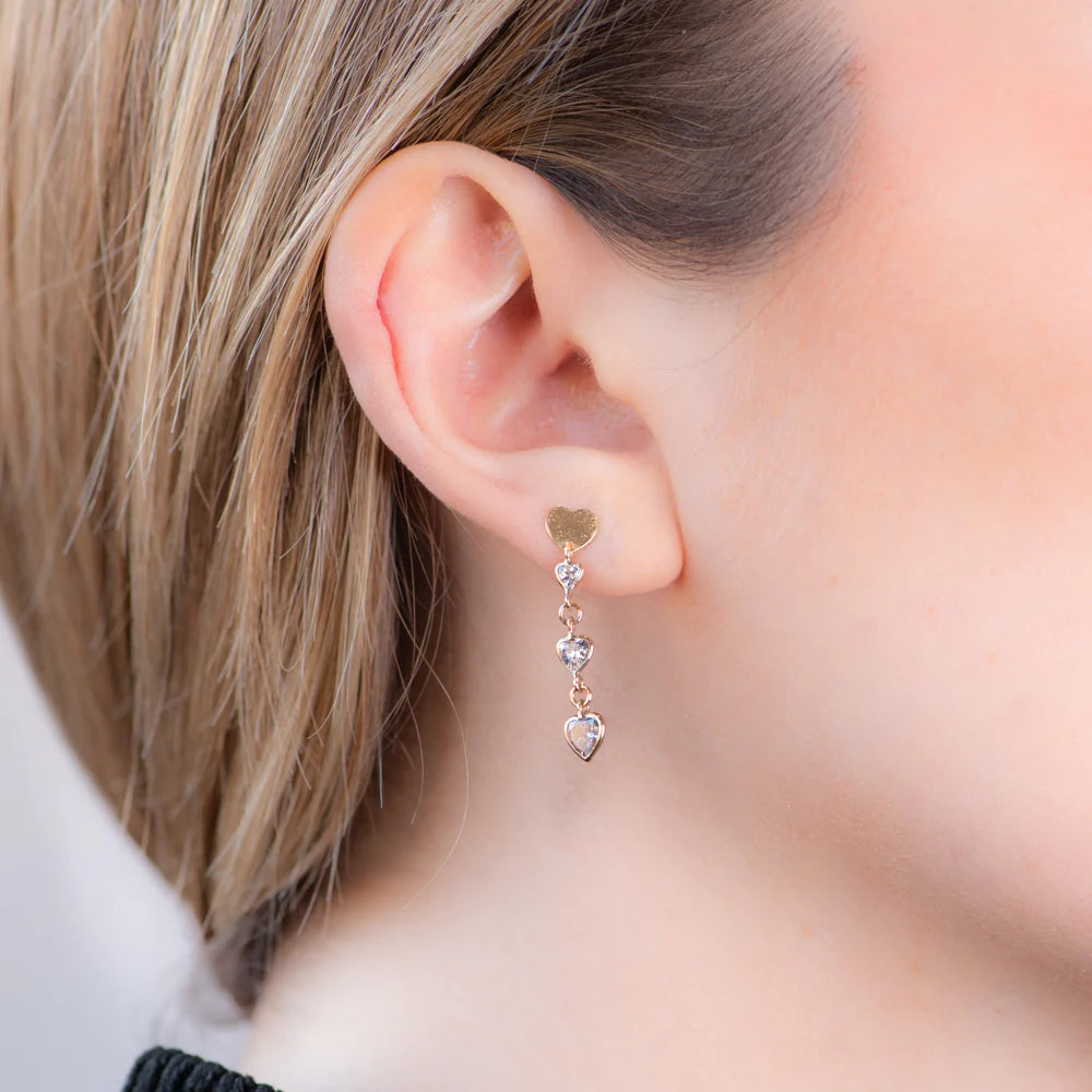 Pendientes Largos de Oro con Corazones y Circonitas