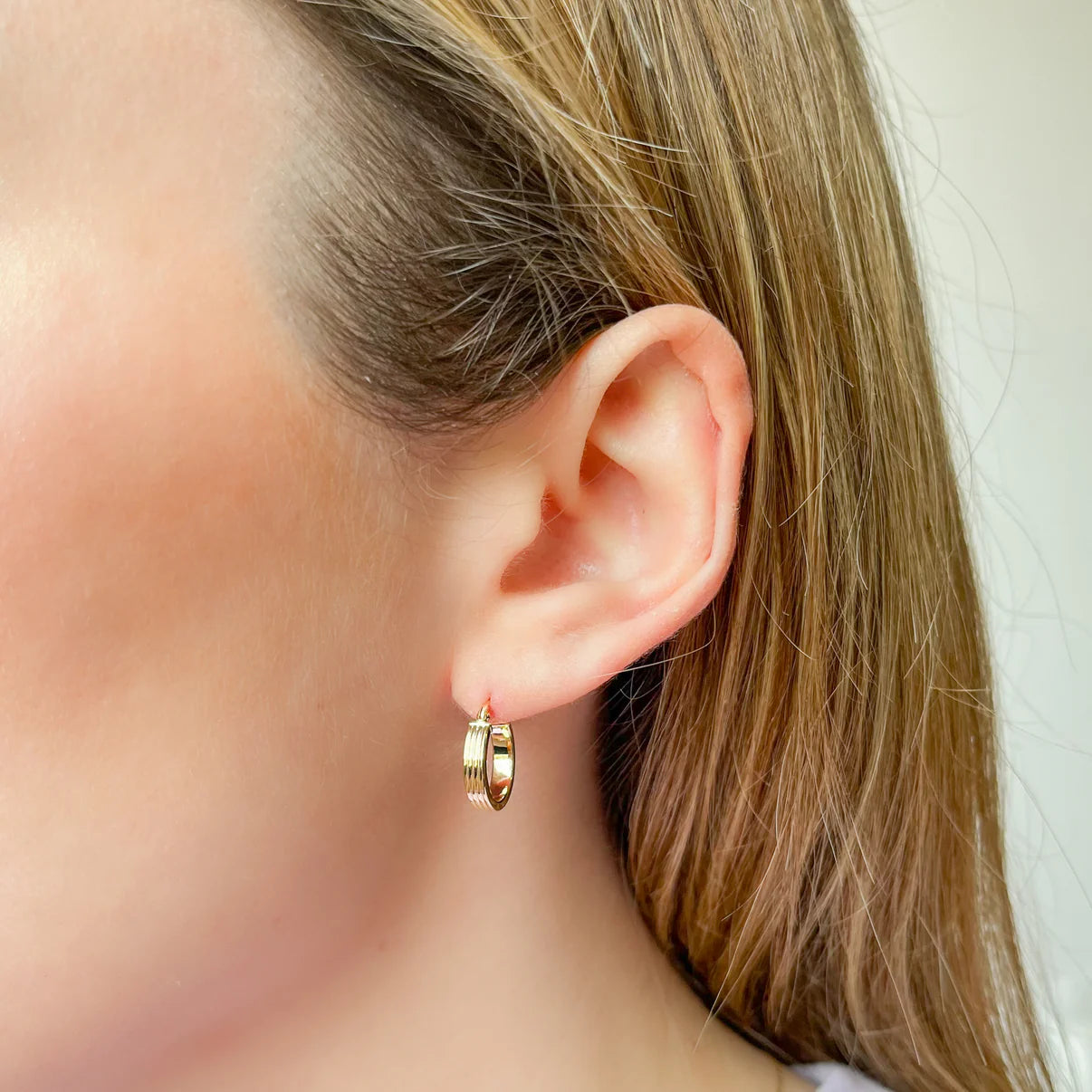Pendientes Aro Líneas de Oro 9K