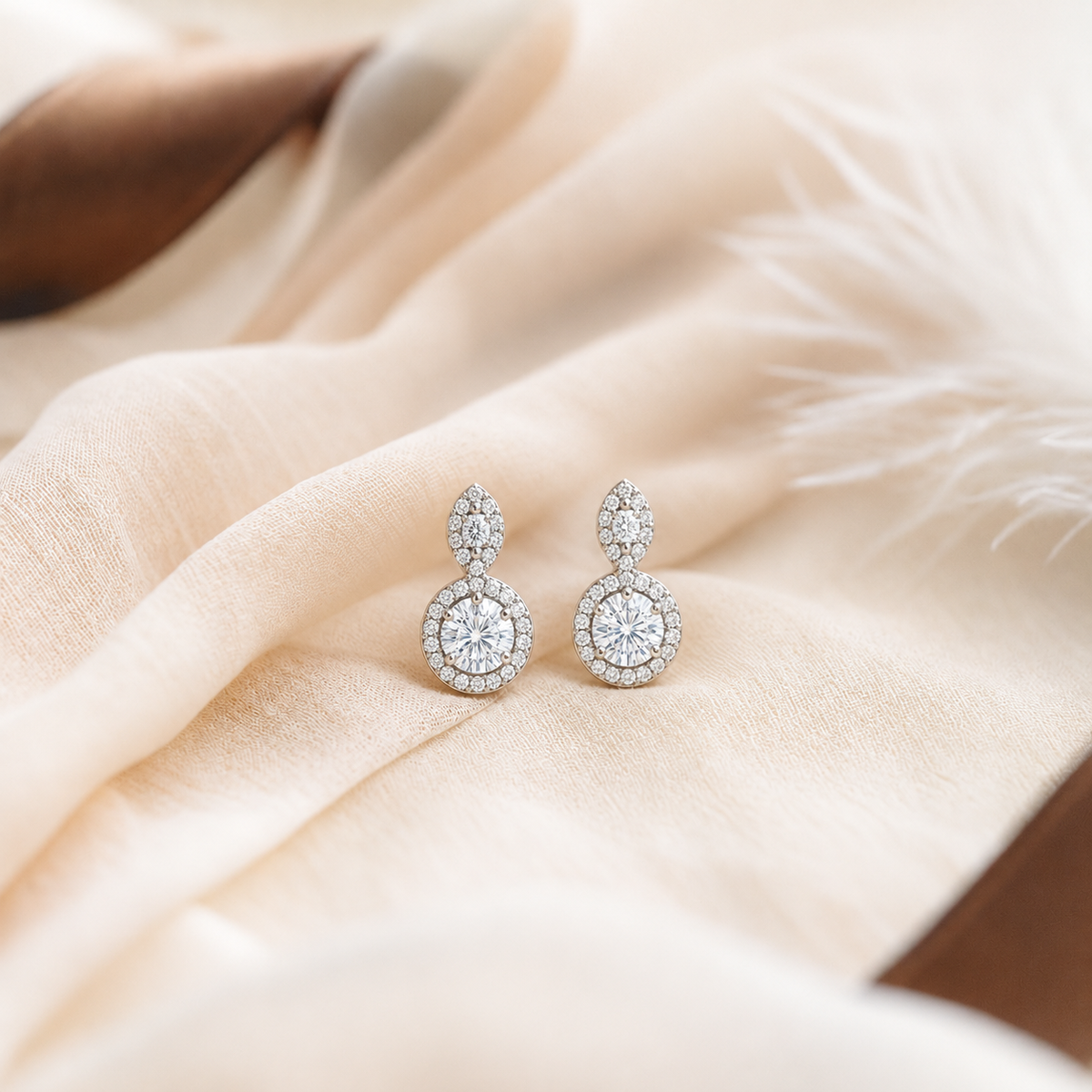Pendientes Largos de Plata 925 con Moissanita – bodegón