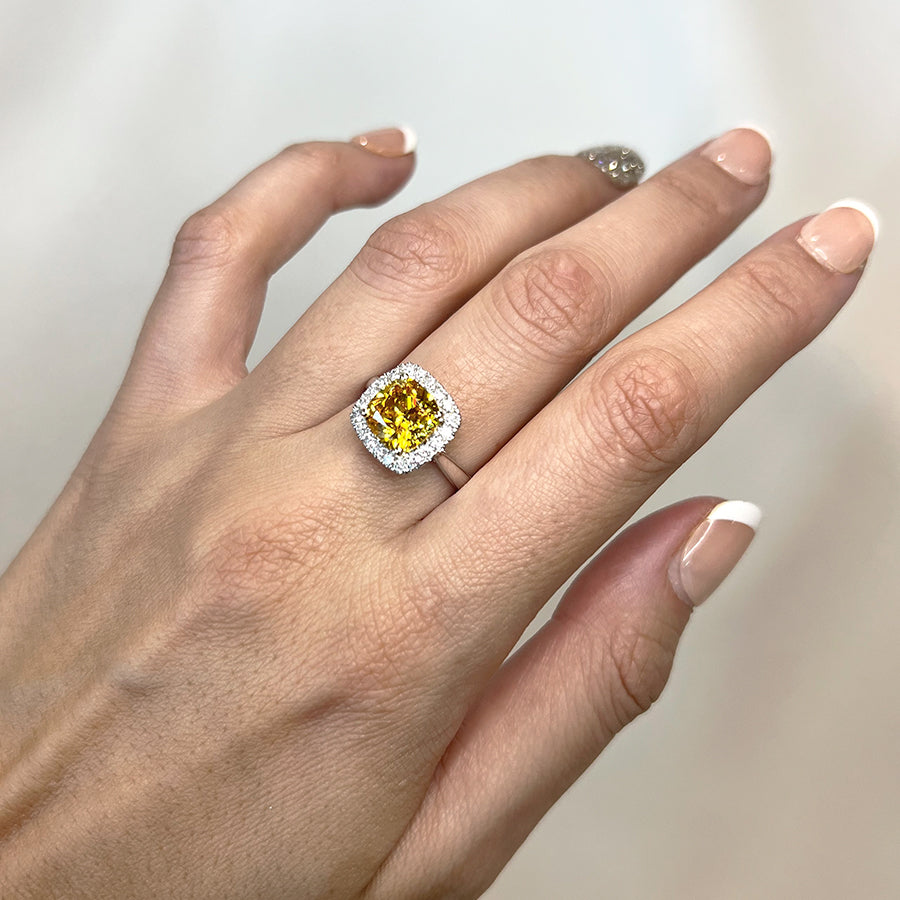 Anillo Rosetón Diamante Amarillo 4,6ct. en Oro