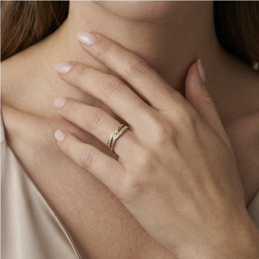 Anillo Bandas de Oro 9K con Circonitas