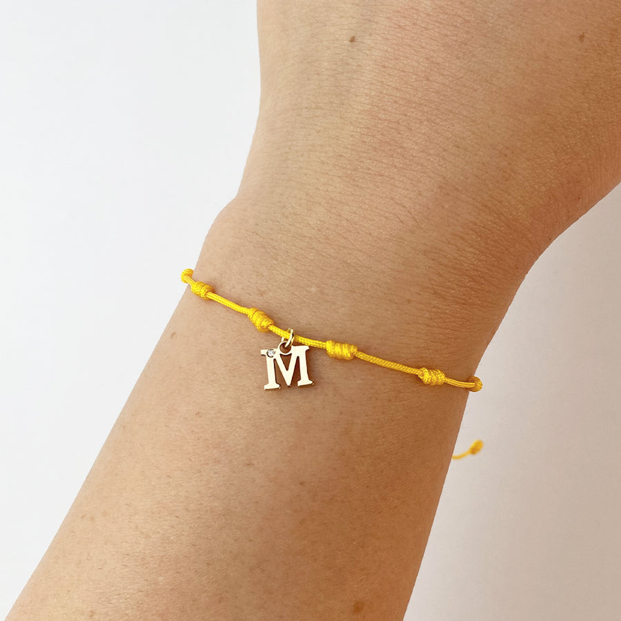 Pulsera 7 nudos con Inicial y Diamante