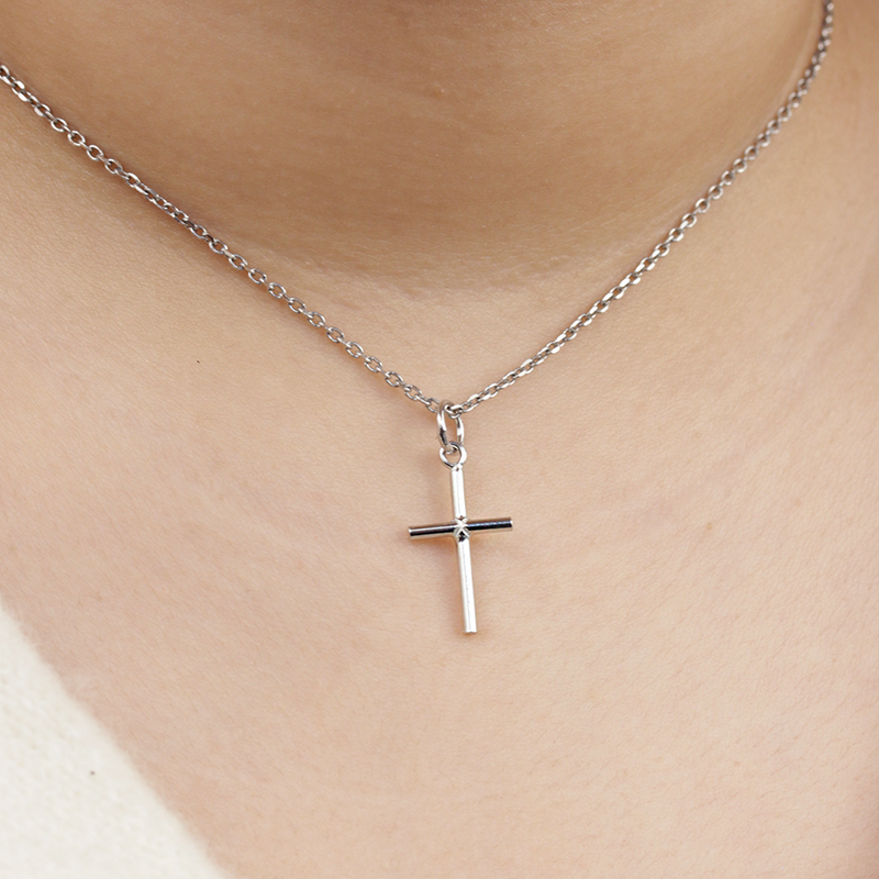 Cruz tubo lisa pequeña Plata