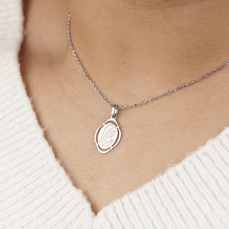 Collar Virgen Niña Ovalada Plata