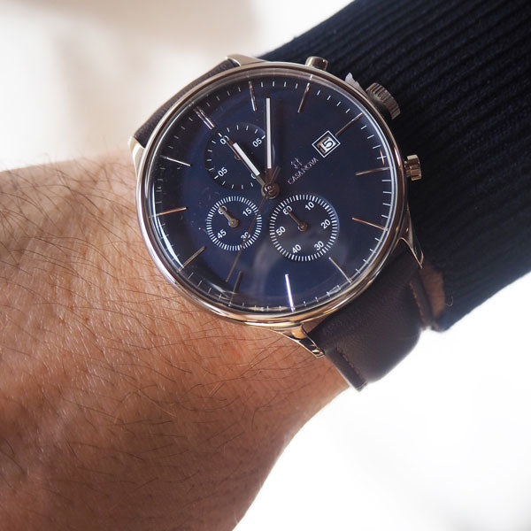 Reloj Elegante Silver Marrón con Dial Azul