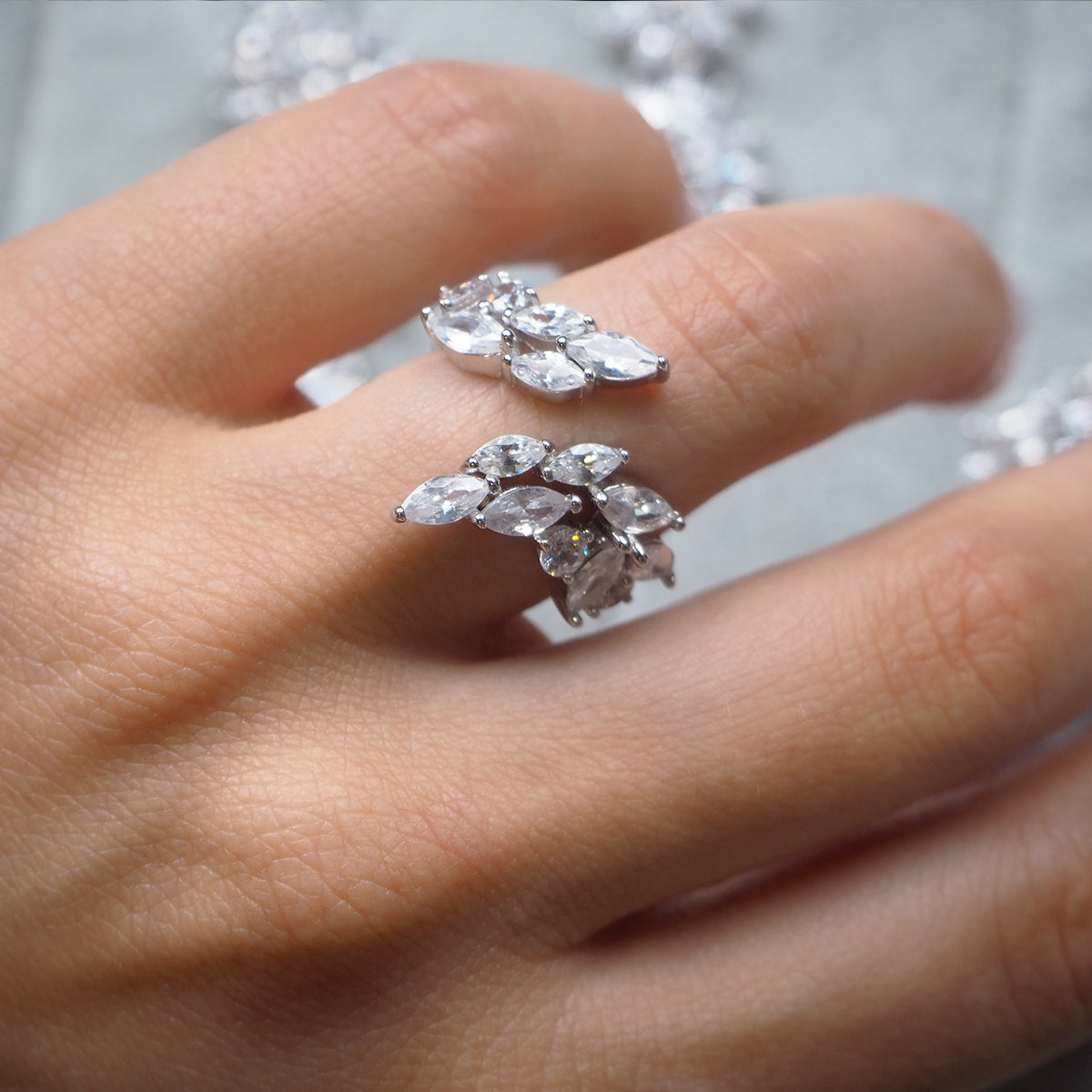 ANILLO ABIERTO FLORAL SAVAGE